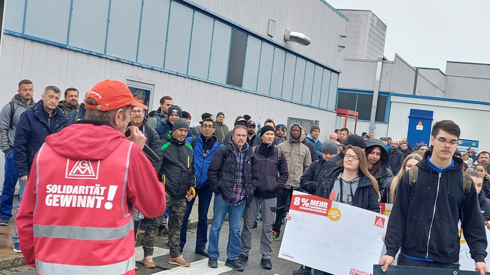 Jugendaktion beim 2. Warnstreik bei Grammer