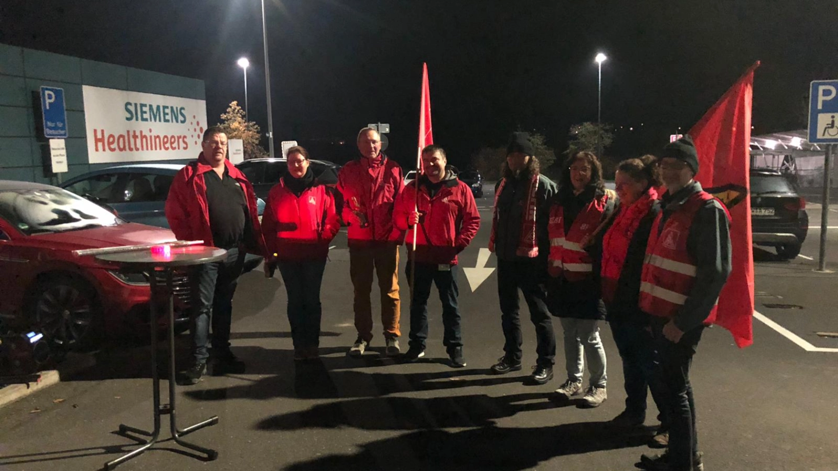 Warnstreikauftakt in der Nachtschicht