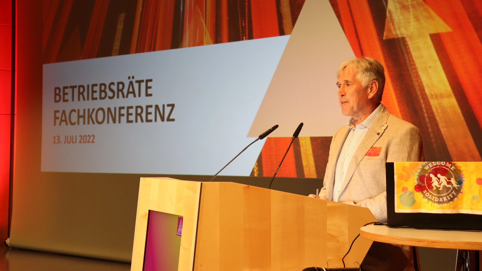 Betriebsräte Fachkonferenz ACC Amberg 13.07.2022 Horst am Rednerpult