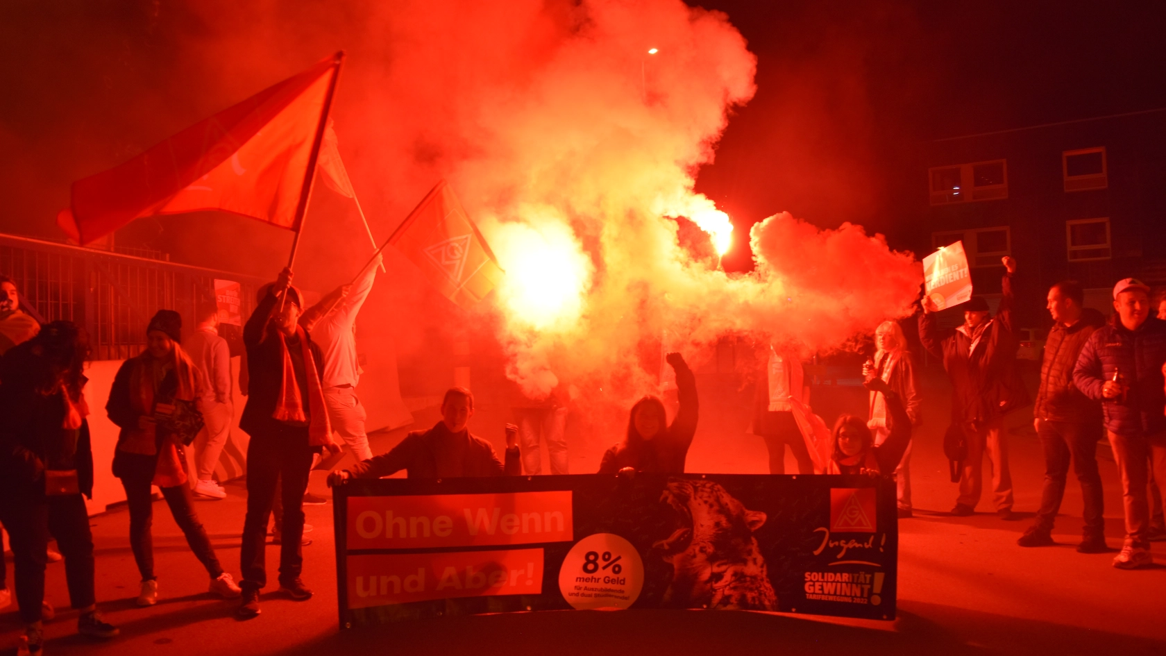 Eindrücke von der Mitternachtsaktion bei Grammer zum Ende der Friedenspflicht in der TR MuE 2022