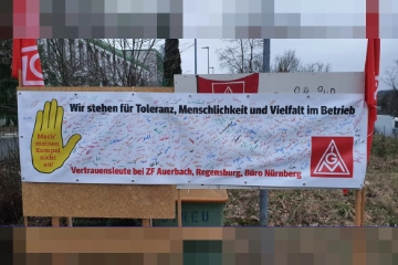 Unterschriftenaktion bei ZF - für Menschlichkeit, Toleranz und Vielfalt im Betrieb