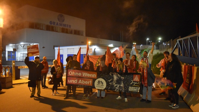 Eindrücke von der Mitternachtsaktion bei Grammer zum Ende der Friedenspflicht in der TR MuE 2022