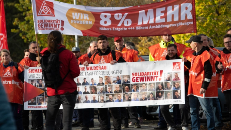 Warnstreik bei Siemens Mobility in Luhe, 1. Warnstreikwelle TR MuE 2022