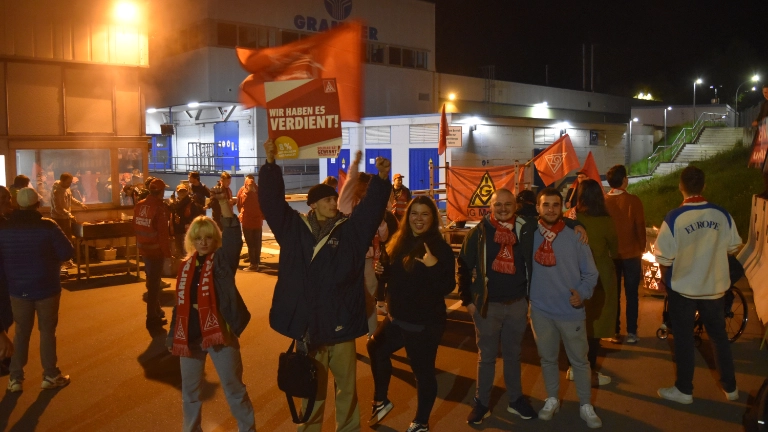 Eindrücke von der Mitternachtsaktion bei Grammer zum Ende der Friedenspflicht in der TR MuE 2022