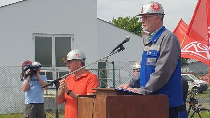 Kundgebung für ein grünes Rohrwerk