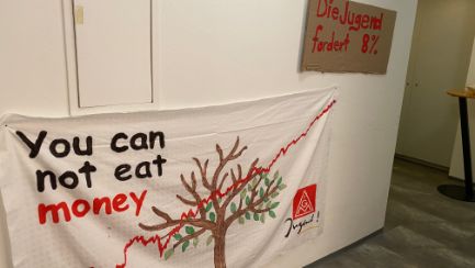 Banner im neugestalteten Jugendraum