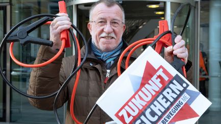 1. Tarifverhandlung M+E in München Bezirksleiter Bayern Johann Horn